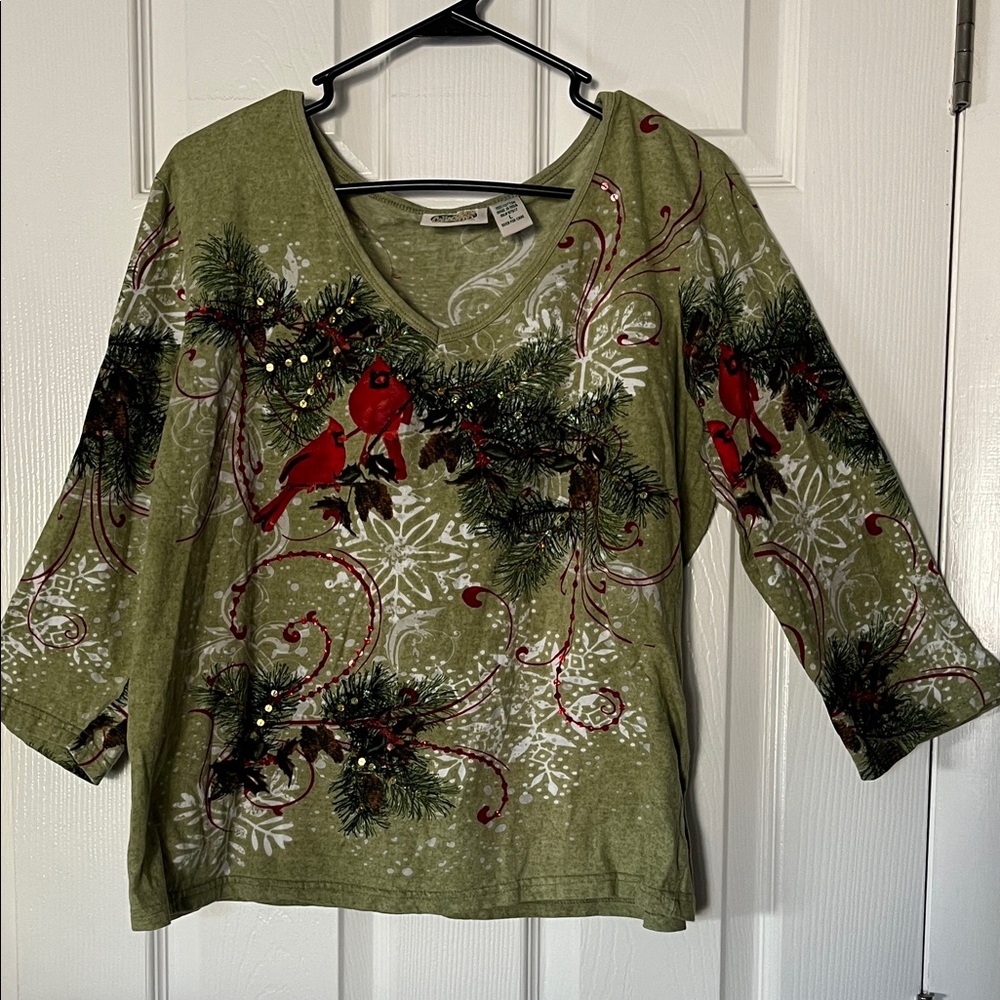 Collections ETC Holiday winter cardinal pullover top snow pine sage green Large